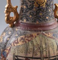 Japán Satsuma kerámia váza, kézzel festett, jelzett, kisebb kopásokkal, m: 36 cm