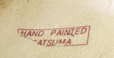 Japán Satsuma kerámia váza, kézzel festett, jelzett, kisebb kopásokkal, m: 36 cm