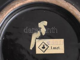 Iparművészeti Vállalat dísztál. Kis kopással, d: 29,5 cm