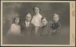 cca 1910 Sopron, Kürti D. Dezső fényképész műtermében készült, keményhátú vintage fotó, 13x21,2 cm