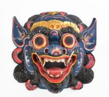 Indonézia, XX. sz. eleje, Maszk. Faragott és festett fa, kopással, 18x19 cm