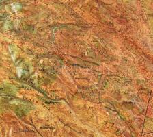 cca 1930 Budapest, a budai hegyek térbeli domborzati térképe. Keretben 55x63 cm