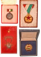 4db klf szocialista kitüntetés tokokkal, közte "Kiváló Munkásőr" műgyantás bronz jelvény, 1957. "Munkás-Paraszt Hatalomért Emlékérem" aranyozott, zománcozott bronz kitüntetés mellszalagon, dísztokban T:UNC,AU egyik tok sérült