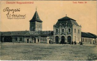1909 Nagyszalonta, Salonta; Toldi Miklós tér, Hitelszövetkezet, Csonka torony, Róth Ármin vas és fűszer üzlete. W.L. 1594. / square, credit union, tower, shops (fa)