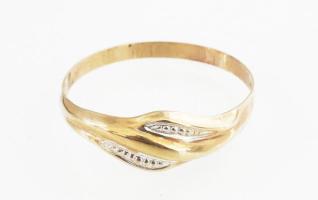 14K sárgaarany gyűrű, fehérarany betéttel, Jelzett 0,84 g, m: 61