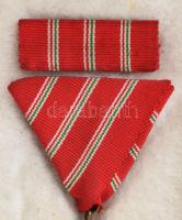 1954. "Munka Érdemérem" bronz kitüntetés eredeti mellszalagon, szalagsávval, eredeti tokba...