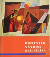 Bortnyik Sándor kiállítása. Szerk.: N. Pénzes Éva, Pogány Ö Gábor. Bp., 1969, Magyar Nemzeti Galéria. Kiadói papírkötés, borító törésnyommal és hátoldalán kis foltokkal, de egyébként jó állapotban. Bortnyik Sándor (1893-1976) 1969-es gyűjteményes kiállításának katalógusa.