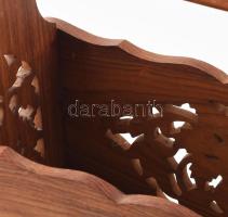 Faragott fa újságtartó, összecsukható, jó állapotban, 40x17x36 cm