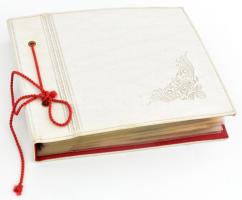 45 db Supraphon és Qualiton bakelit kislemez (7"), albumban