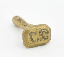 Antik monogramos bronz pecsételő, h: 3,5 cm