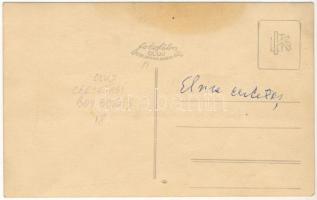 Kolozsvár, Cluj; cserkészlányok / cercetasi / girl scouts. Fotofilm Cluj photo (lyuk / pinhole)