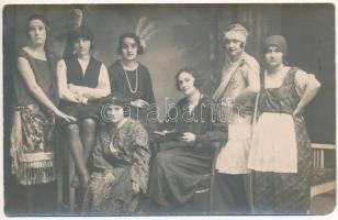 1925 Resicabánya, Resica, Resicza, Resita; hölgyek csoportja, színházi előadás / group of ladies, theatre play. photo (EM)