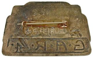 Osztrák-Magyar Monarchia 1917. "4. Hegyi Tüzérezred" ezüstözött cink sapkajelvény (51x32mm...