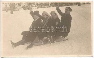 Marosvásárhely, Targu Mures; szánkózás, téli sport / sleigh, winter sport. Herczeg photo