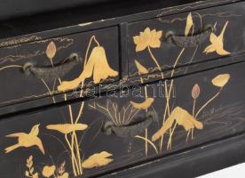 Antik nagyméretű lakkozott ékszertartó szekrény, sérülésekkel, kopással, 33x32x23 cm