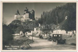 Törcsvár, Törzburg, Bran-Poarta; vár, automobilok / Castelul Regal / castle, automobiles