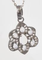 Ezüst(Ag) nyaklánc holdköves medállal, jelzett, h: 44 cm, bruttó: 6,7 g