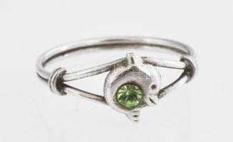 Ezüst(Ag) delfines gyűrű, jelzés nélkül, méret: 46, bruttó: 0,6 g