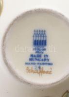 Zsolnay virág mintás váza. Kézzel festett, jelzett, hibátlan, m: 13 cm