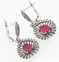 Ezüst(Ag) csepp alakú fülbevalópár, jelzett, h: 3,5 cm, bruttó: 7,8 g