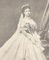 Erzsébet királyné és I. Ferencz József 1867-ben (Rabending Emil bécsi fényképész felvétele után). Fé...