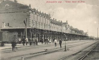 Aleksandrów railway station (EK)