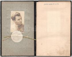 1938-1942 Egri Érseki Jogakadémia leckekönyve, aláírásokkal