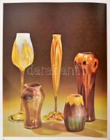 Frank Davis: Antique glass and glass collecting (Antik üvegek és gyűjtésük. Hamlyn, 1973, angol nyel...
