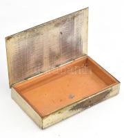 Tevan Margit (1901-1978): Iparművész fém doboz, plasztikus figurális díszítéssel, kopással, 15x9x2 c...