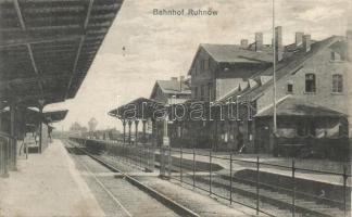 Runów railway station
