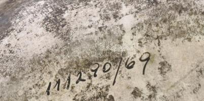 Tevan Margit (1901-1978): Dísztál. Kopott, jelzett, 15x15 cm