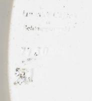 Haas & Czjek porcelán tálca matricás jelzett, kopásokkal, d: 39 cm