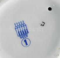 Zsolnay fésülködő női akt tükörrel. Kézzel festett, jelzett, formaterv: Török János, hibátlan, m: 23...