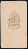 cca 1860-1870 Elegáns úr portréja, vizitkártya Veress Ferenc (1832-1916) kolozsvári műterméből, ázot...