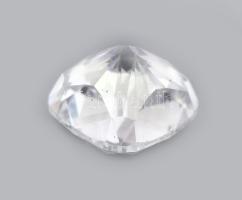 Gyémánt 0,71 ct brlliáns csiszolással D; VS-2. 5x4,74x3,6 mm GIA tanúsítvánnyal,