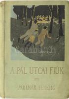 Molnár Ferenc: A Pál utcai fiúk. Bp., [1907], Franklin, 242 p. + 8 t. Első kiadás! Kiadói egészvászon kötés, kopottas borítóval, kissé foltos lapokkal egy tábla a kötés mentén egy kis részen elvált és rajta kis szakadással.