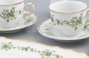 Hollóházi Erika 21 darabos tétel: hosszúkás tál, 10 alj, sószóró, tejkiöntő, 8 csésze, jelzett, kopá...