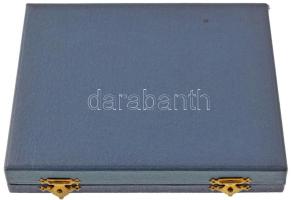 Madarassy Walter (1909-1994) 1973. "Budapest 1873-1973" egyoldalas, öntött bronz plakett d...