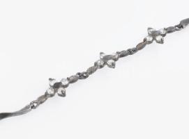 Ezüst(Ag) hajlított glídes köves karkötő, jelzett, h: 17,5-20 cm, bruttó: 5,5 g