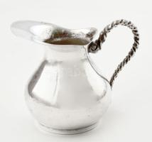 Ezüst(Ag) csavart füles kiöntő, jelzett, m: 5 c, nettó: 37,2 g