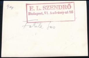 cca 1940-1950 Szendrő István (1908-2000): Nagyvárad, Fekete Sas Szálloda, pecséttel jelzett fotó fel...