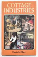 Marjorie Filbee: Cottage Industries. London, 1982, David & Charles. Fekete-fehér képekkel illusztrálva. Angol nyelven. Kiadói egészvászon-kötés, kiadói papír védőborítóban.