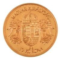 DN "Magyar aranypénzek utánveretben - 1910. 10 Korona" aranyozott Ag emlékérem kapszulában...