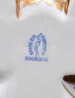 Herendi Porcelángyár, Bakos Éva: Gepárd alakos bonbon kínáló. Jelzett: masszába nyomott Herend felir...