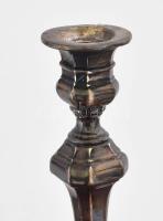 2 db kis méretű ezüst (Ag) gyertyatartó. Jelzett 69 g, 10,5 cm