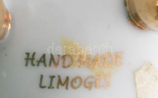 Limoges porcelán tojás. Kézzel festett, jelzett, hibátlan, belül is festett, réz kerettel. 9,5 cm