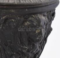 Petróleum lámpa talp, Öntött fém, puttós díszítéssel 23 cm