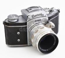 Exacta Ihagee Dresden fényképezőgép, Tessar 1:2,8/50 objektívvel, sérült bőr tokjában, dohos