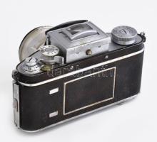 Exacta Ihagee Dresden fényképezőgép, Tessar 1:2,8/50 objektívvel, sérült bőr tokjában, dohos