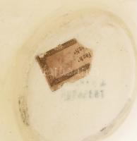 Fischer Ignác jardiniere. Festett és domború virágmintákkal díszített, kétoldalt csigavonalban folyt...